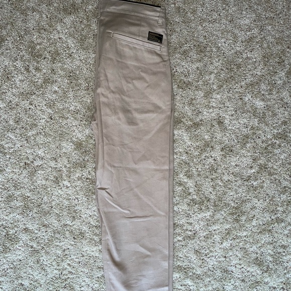 Zara Men’s Standard Fit Chinos - Picture 2 of 3